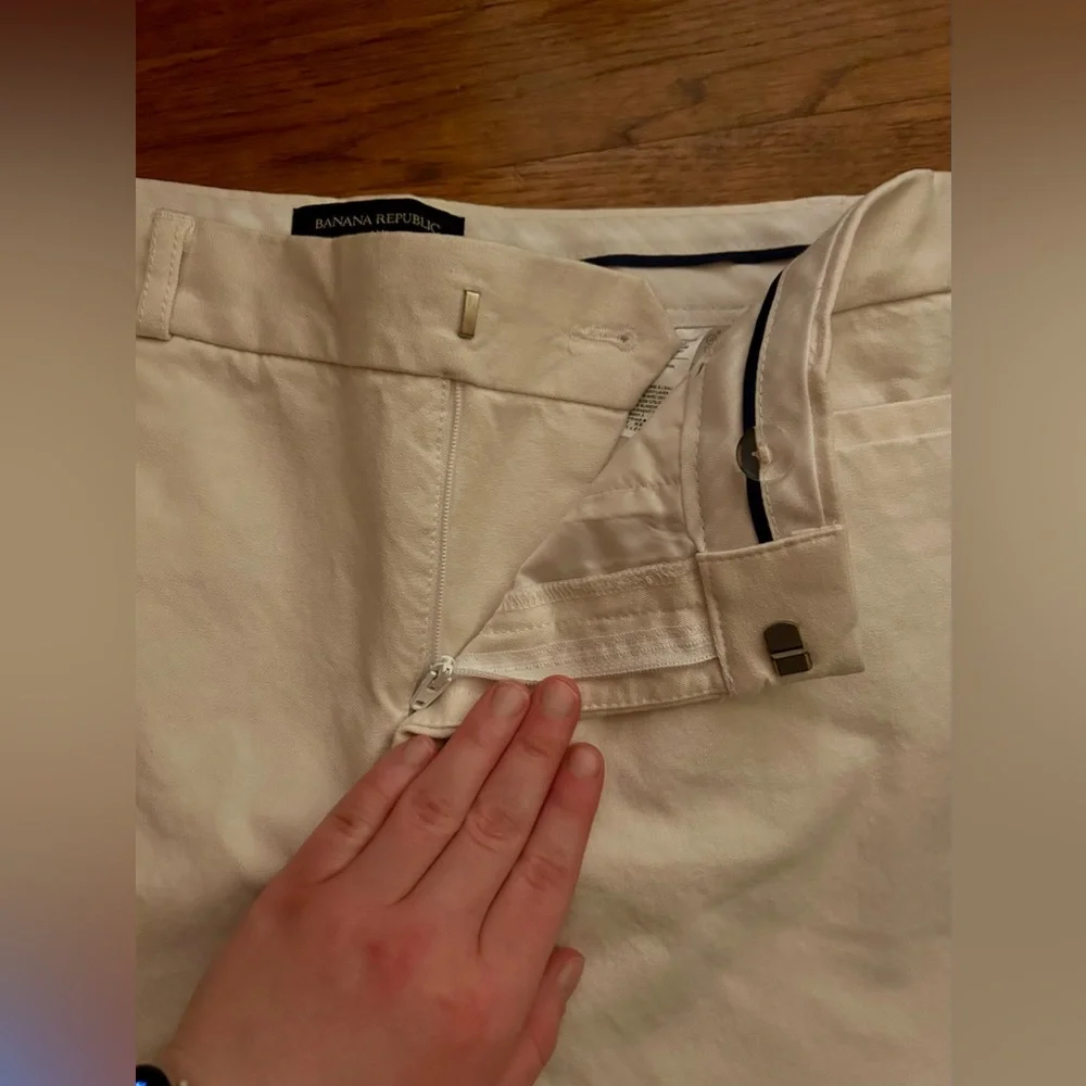 Banana Republic Women’s Sz 10 Cream Colored Sloan Crop Pants Great Closet Staple